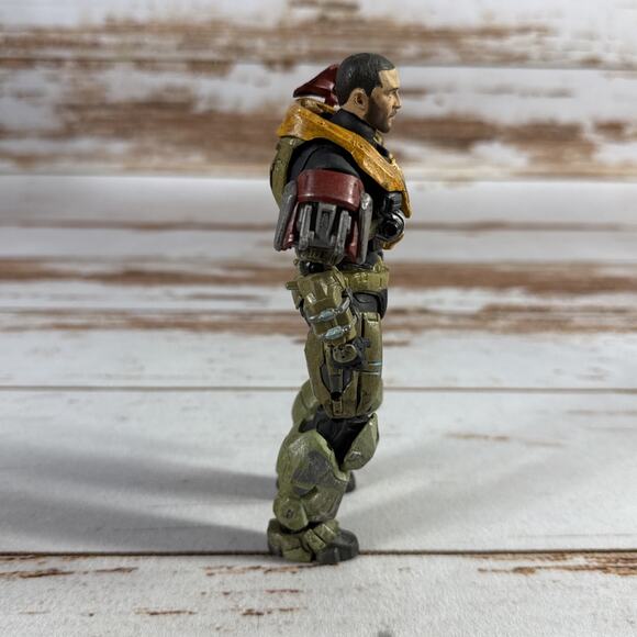 McFarlane Toys Halo Reach Series 1 Noble Team Spartan Jorge Action Figure 2010 - Picture 4 of 4